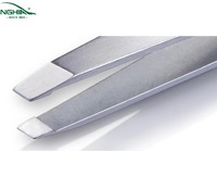 Pince à épiler carrée en acier inoxydable pour ongles et sourcils, outils de manucure, fabrication OEM ODM, export Nghia, usine du Vietnam