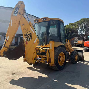 Chargeuse-pelleteuse JCB 3CX d'occasion, seulement 800 heures, état d'origine, puissance élevée, performances fiables pour les travaux de construction et agricoles. - Product Image 1