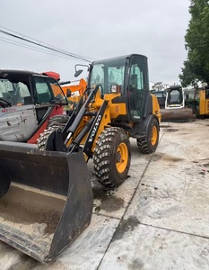 Chargeuse sur pneus d'occasion volvo L20F petit chargeur à vendre Chargeur pour chat 966f d'occasion à vendre - Product Image 3