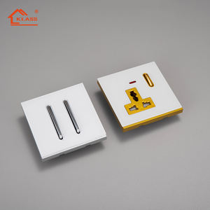 Interrupteur à clé de piano Prise à cinq trous pour la maison, hôtel de maison d'hôtes-Interrupteur personnalisé Prise murale gratuite SDK Commutateur Wifi 16A - Product Image 1