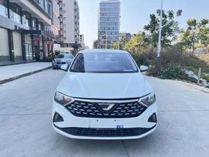 Jetta VA3 2021 1.5L 6AT Upward Life Edition berline d'occasion et pièces de rechange d'origine Jetta disponibles pour l'exportation - Product Image 1