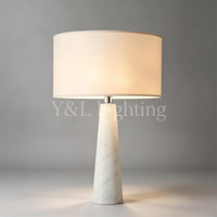 Lampe de table pyramide en marbre blanc naturel avec abat-jour en tissu crème, lampe de bureau moderne de luxe pour chambre à coucher, table de chevet, décoration d'hôtel
