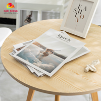 Magazines, catalogues, brochures, livrets et dépliants personnalisés imprimés en offset, piqués à cheval, sur papier couché, avec plastification.