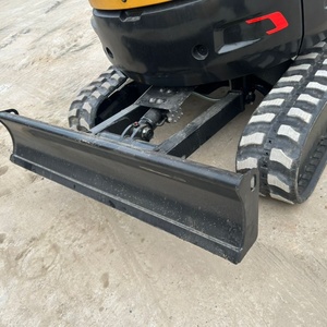 PROMOTION EXCEPTIONNELLE : Mini-excavatrice Sany SY35U d'occasion de 3,5 tonnes, moteur d'origine, état quasi neuf (90%), 40% moins chère que neuve, idéale pour l'agriculture et la maison. - Product Image 4