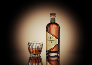 Botellas de Vidrio Personalizadas de 750 ml para Whisky, Ron, Vodka y Tequila con Tapa de Corcho y Sellado para Uso con Licores - Product Image 3