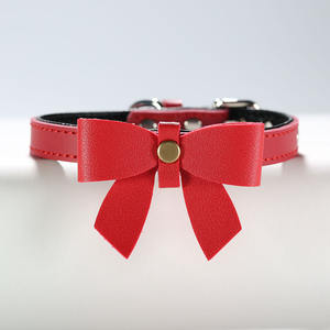 Premium Duurzaam Leer & Pu Hondenhalsband Met <span class=keywords><strong>Cartoon</strong></span> Bowtie Klinknagel-Zachte Elegante Verstelbare Pasvorm Voor Kleine Tot Middelgrote Katten En Honden - Product Image 1