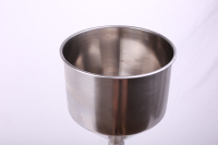 Machine de remplissage automatique de liquides A03, en acier inoxydable 304, polyvalente pour les boissons, qualité GMP, cosmétiques, boissons, miel, fournitures