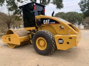 Rodillo Vibratorio de Doble Tambor Usado Caterpillar CAT CS-683E SE con Motor Potente, Compactación Superior, Disponible, Bajo Número de Horas, CE, Mejor Precio - Product Image 3