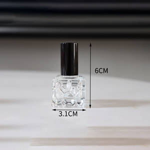 Mini herbruikbare parfumflesje 10ml met schroefdop, geurtester, waterkubusvormig, transparant en op maat gemaakte kleur - Product Image 2