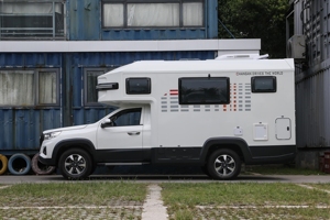 Remolque de Camping Changan Jingfeng en Venta, Cámara, Eléctrico, Cuero, Turbo, Multifunción Oscuro, Techo Solar Automático, Xenón, 4x4 - Product Image 4