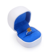 Nouvelle boîte à bijoux en cuir PU de qualité supérieure, design dôme, pour cadeau, alliance, boucles d'oreilles, clous d'oreilles, collier, double bague