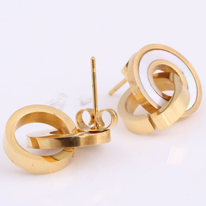Boucles d'oreilles géométriques plaquées or 14 mm, design creux double couche en forme de coquille pour bijoux de mode - Product Image 3