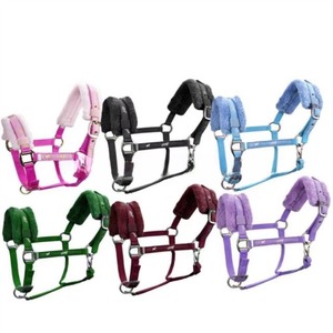 Harnais de cheval anglais de haute qualité, doublé de rembourrage doux, avec quincaillerie en fer nickelé et design décoratif en ruban fantaisie - Product Image 5