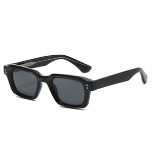 <span class=keywords><strong>Gafas</strong></span> <span class=keywords><strong>de</strong></span> <span class=keywords><strong>Sol</strong></span> Cuadradas <span class=keywords><strong>de</strong></span> Alta Calidad con Lentes Naranjas, Diseño Italiano, Protección UV400, para Mujer <span class=keywords><strong>y</strong></span> Hombre, Venta al Por Mayor - Product Image 2