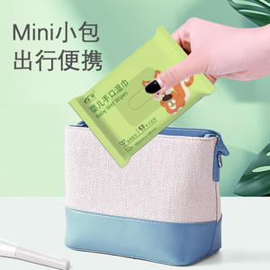 โคโค่ เบบี้ ทิชชู่เปียก 10 ชิ้น แพ็คเล็ก พกพาสะดวก สำหรับทำความสะอาดมือและปาก ใช้สำหรับเดินทาง - Product Image 1