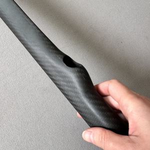 Usine 30t Rouleau Rappé Coloré Carré Rectangulaire En Fiber De Carbone Rond Baril <span class=keywords><strong>Tube</strong></span> Carbone Tuyau 1k 3k 12k 28mm avec Brillant Mat - Product Image 1