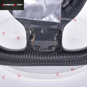 Volant en Fiber de carbone à bas <span class=keywords><strong>prix</strong></span> en Stock pour <span class=keywords><strong>Audi</strong></span> Q5 Q7 A6 C6 Q8 SQ5 Q3 TTS TT MK2 A8 S5 A3 - Product Image 3