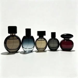 Mini Loción de Perfume Unisex de 5 ml, Fragancia Fresca y Ligera, Botella de Vidrio Portátil de Viaje <span class=keywords><strong>para</strong></span> Hombres y Mujeres, Venta al por Mayor - Product Image 4