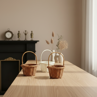 Panier de rangement miniature en rotin et plastique tressé fait main, design floral marron et blanc, adapté aux enfants, panier cadeau à bas prix
