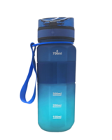 Bouteille d'eau dégradée de 750 ml, design innovant, sans BPA, en plastique de qualité alimentaire avec couvercle à paille pour le sport quotidien en extérieur