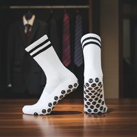 Chaussettes de sport personnalisées antidérapantes pour la randonnée, le canoë, le voyage, le football, tricotées avec logo sur le bord du bas