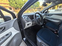 Renault Captur d'occasion 2015-2016 1.2T 6DCT Édition Standard SUV Conduite à Gauche 170mm de Garde au Sol Réservoir de Carburant 45L Voiture d'occasion à l'Exportation