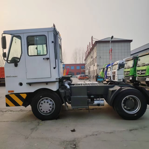 Cheap Sinotruk <strong>Hova</strong> 4x2 Liftable Fifth Wheel 266hp Diesel Electric Yard Shunter New Used Port Terminal Tractor Trucks for Sale - Product Image 2