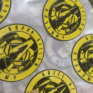 Parche de PVC de goma personalizado con logotipo de corona en relieve 3D, insignia de goma para coser en ropa, chaquetas, sombreros y accesorios de vestimenta - Product Image 2