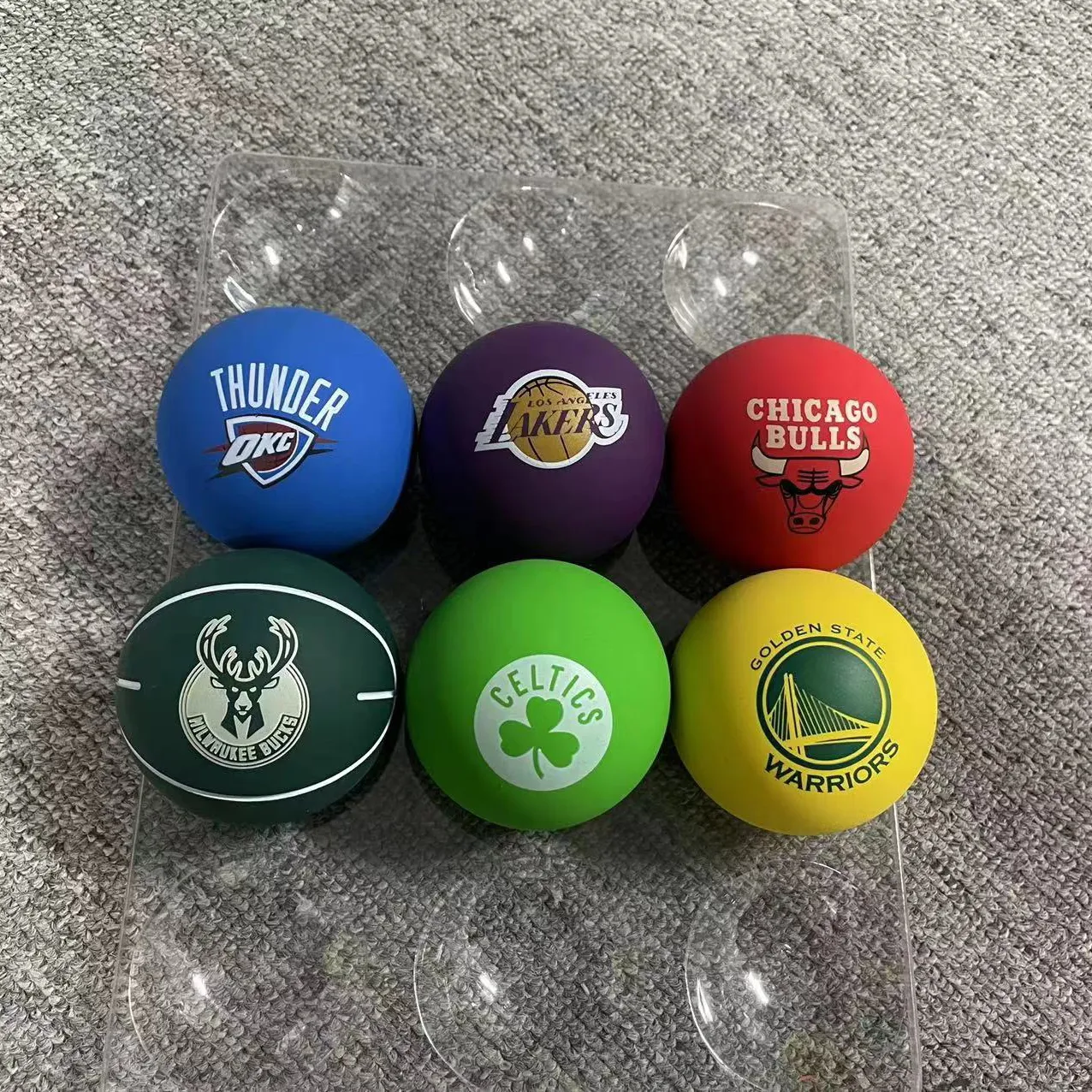 Lage Bounce Rubberen Bal Met Aangepast Logo Voor Spel Kleurrijke Holle Rubberen Bal