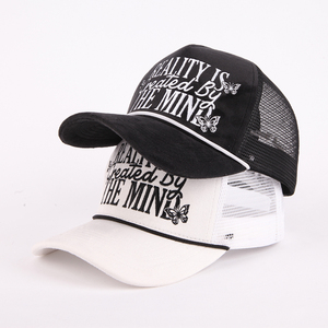 قبعة شاحنة من جلد الغزال 5 ألواح مخصصة للبيع بالجملة ، قبعة سائقي الشاحنات المخملية من الخلف بشعار مطرز - Product Image 2