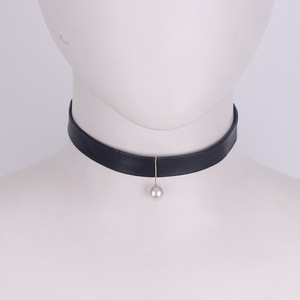 Collier Black Marlene imprimé en 3D, avec le personnage de la petite sorcière <span class=keywords><strong>Liz</strong></span> en forme de corne de diable au nom du Seigneur - Product Image 2
