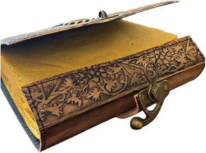 Diario de Cuero con Tapa Dura Triple Luna, Grimoire Grabado, A5, 200 Páginas, Papel Antiguo, Cuaderno Gótico Vintage, Diario de Escritura - Product Image 5