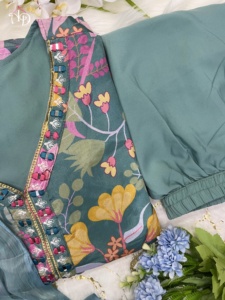 Nouveau Design Tendance Indien et Pakistanais Vêtements Floral Alia coupe Costume pour Tenue Décontractée Disponible au Prix de Gros - Product Image 6