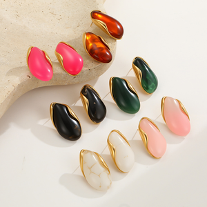 Nuevos pendientes de resina y acero inoxidable Merad de estilo europeo y americano - accesorios exclusivos y de alta gama para las orejas, de titanio y acero. - Product Image 2