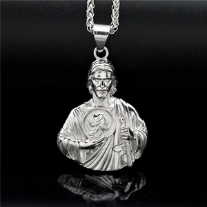 Collier religieux pendentif Saint Jude en acier inoxydable plaqué or 18 carats, prêt à être expédié, amulette pour homme - Product Image 4