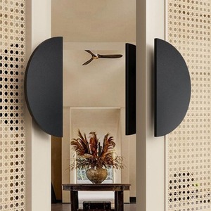 Manija de Puerta Semicircular Negra Mate de Alta Resistencia, Herraje Contemporáneo para Puertas Corredizas de Vidrio Comerciales y de Hotel - Product Image 1