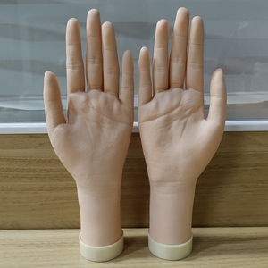 Modèle de main de simulation flexible en silicone Pointes d'ongles insérables Vernis à ongles Gel Outil de pratique Présentoir Modèle en caoutchouc de fausse main - Product Image 2