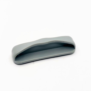 Manija de plástico Jingbo para puerta de gabinete, 10 cm de distancia entre orificios, 6 mm de diámetro, para refrigeradores y vitrinas - Product Image 2