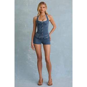 Mono vaquero personalizado 2026 para mujer, con cuello halter, sin espalda, pantalón corto, sexy, con botones frontales, de algodón. - Product Image 6