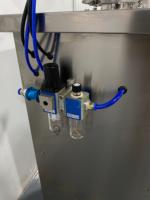 Remplisseuse verticale pneumatique 38L pour liquides et pâtes, avec trémie 10-5000 ml, machine de remplissage économique pour jus et eau, machine de remplissage de pâtes