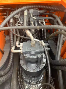 Excavatrice Doosan Dx300 d'occasion, modèle 2020, grande pelle avec moteur, boîte de vitesses et PLC, 29,6 tonnes en stock - Product Image 2