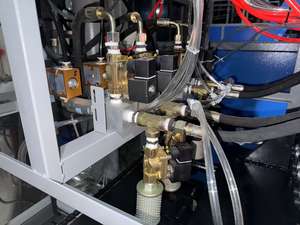 छोटे व्यवसाय के लिए उच्च गुणवत्ता वाले पूर्ण प्लास्टिक ब्लोअर मशीन में पंप पीएलसी इंजन असर मोटर शामिल है - Product Image 6