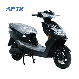 Motocicleta Eléctrica APTK de Alta Velocidad de 1000W para Adultos, 48v 60v, Estilo Streetbike, con Opción de Motor sin Escobillas - Product Image 5