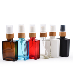 Flacone Rettangolare in Vetro Satinato da 30ml per Profumo all'Ingrosso con Tappo Spray in Bambù, Serigrafia e Confezione in Cartone per Siero per la Cura della Pelle - Product Image 3