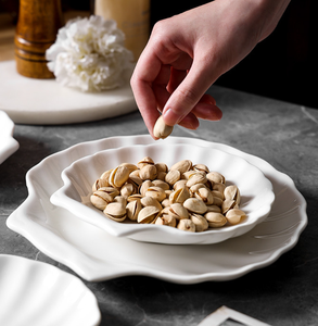 Nouvelles assiettes en porcelaine fine écologiques à motifs unis, polyvalentes, en céramique, créatives, pour sauces et desserts, idéales pour hôtels et mariages - Product Image 3