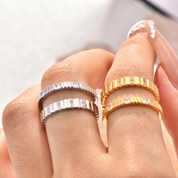 Bague empilable en zircon plaqué or, style minimaliste pour superposition, usage quotidien, bijoux de mode en gros, bagues tendance en acier inoxydable pour femmes