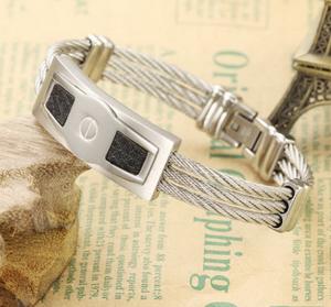 <span class=keywords><strong>Bracelet</strong></span> jonc torsadé en acier inoxydable bicolore style hip-hop rétro pour <span class=keywords><strong>homme</strong></span> – Cadeau idéal pour les fêtes – Meilleur prix - Product Image 3