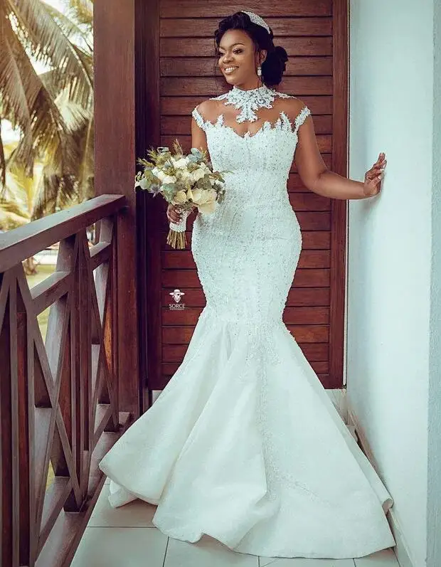 elegant white short sleeve wedding dress