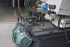Machine de moulage sous pression à chambre chaude automatique pour les pièces structurelles internes des machines de comptage de billets de banque et des plateaux de comptage de monnaie - Product Image 2