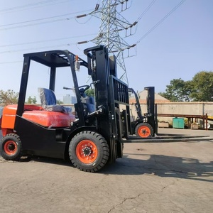 מלגזה בעירה פנימית באיכות 3 טון סולר מלגזה ביצועים יציבים מוכנים למכירה - Product Image 5